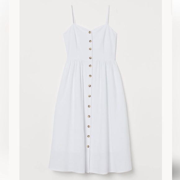H&M Dresses & Skirts - H&M v neck spaghetti strap dress with buttons